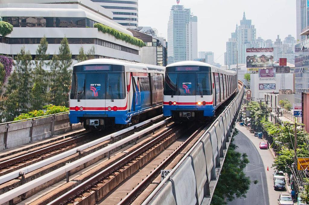 Z Go Inn Bts St Louis Silom V โกอินน์ บีทีเอส เซนต์หลุยส์ สีลม 3 Бангкок Экстерьер фото